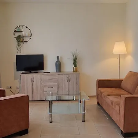 Ξενοδοχείο με διαμερίσματα Garni Am Lindenhof 4*