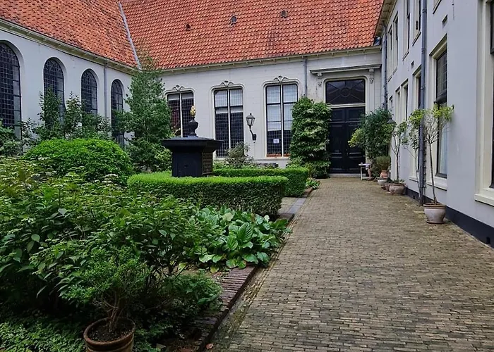 Апарт-отель Garni Am Lindenhof Bunde (Lower Saxony)